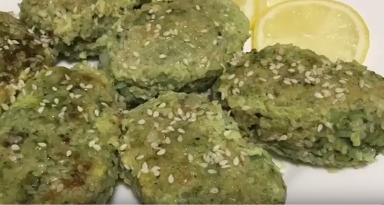 Такие котлетки готовлю часто вкусные и полезные, съедаются моментально.