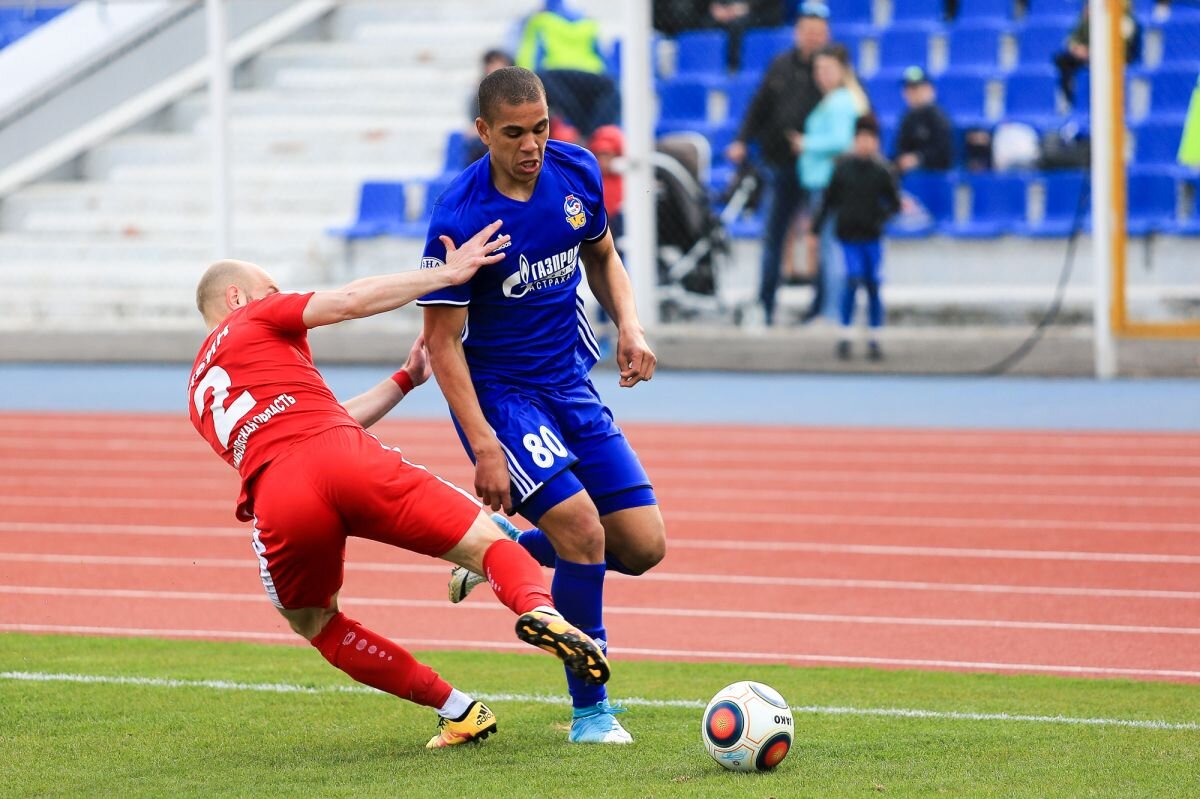 Герман Онугха в составе пензенского Зенита, фото с сайта penzasmi.ru