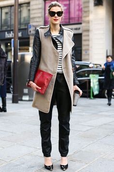 https://i.pinimg.com/236x/aa/4a/e6/aa4ae69ceaddf694fba42003e7f6f3da--paris-style-paris-street-styles.jpg