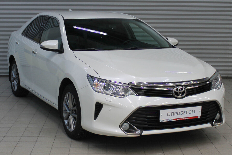 Toyota Camry, пробег 72372 км.