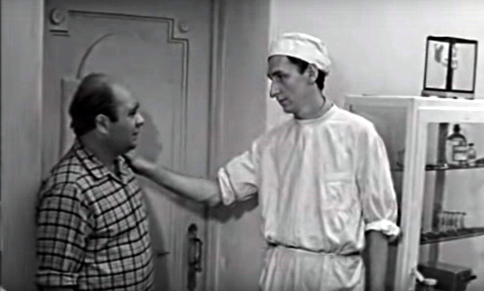 Кадр из кинокомедии "Тридцать три", реж. Георгий Данелия, 1965 год. Скриншот автора.