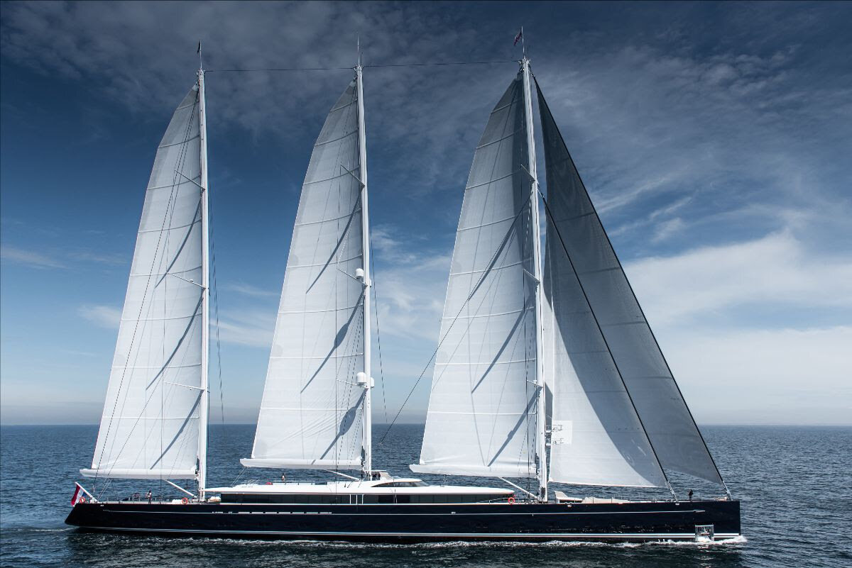 Sailing Yacht a парусная яхта