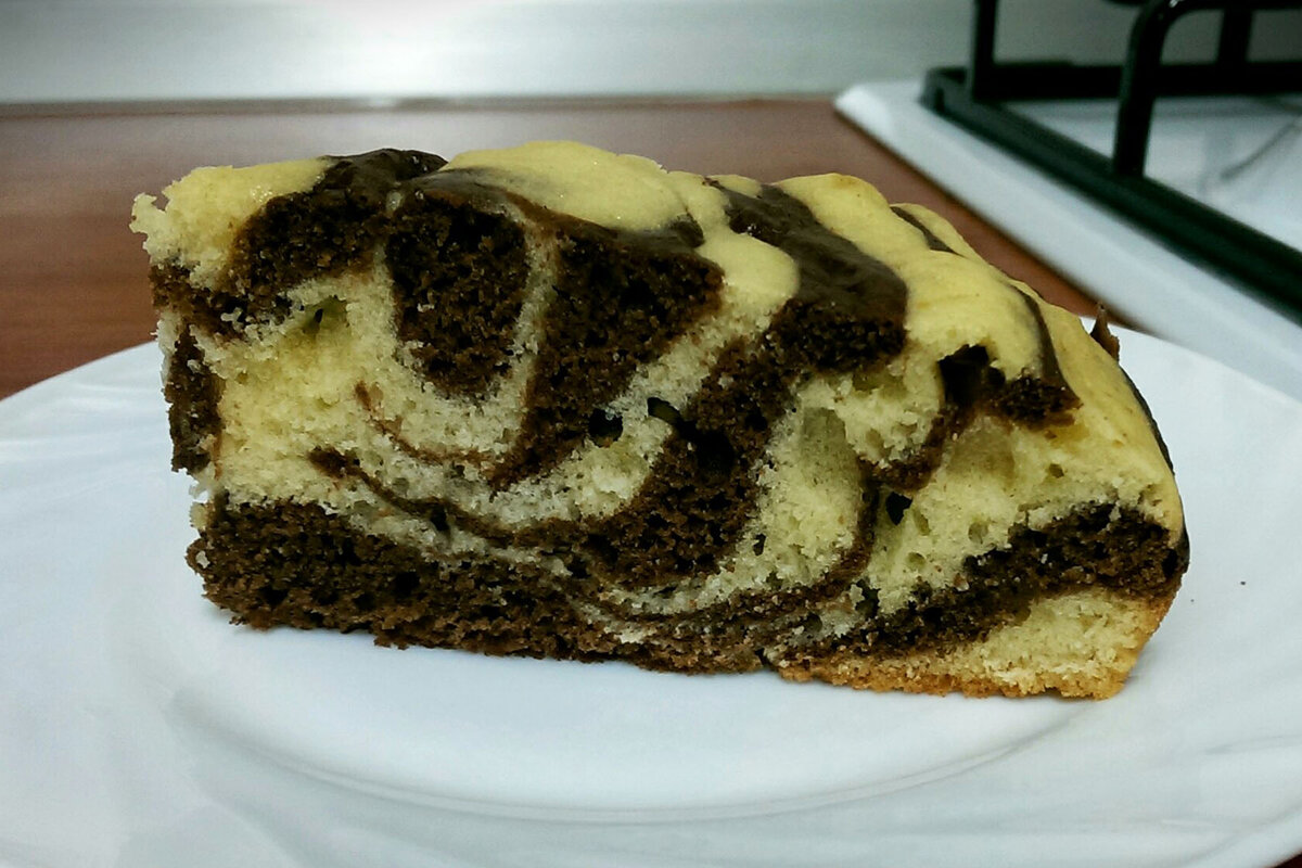 Пирог «Зебра» на кефире – пошаговый рецепт приготовления с фото