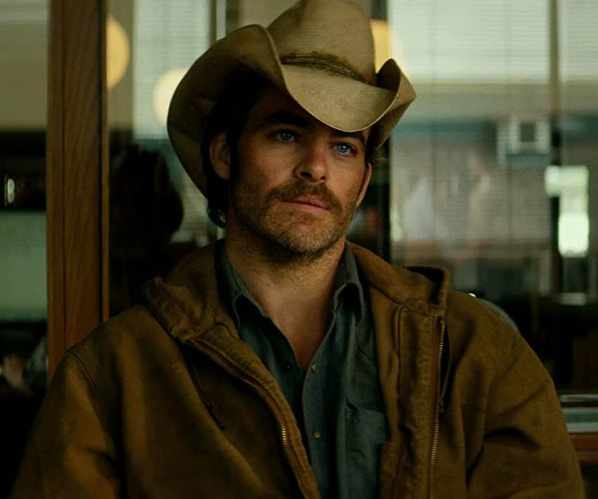 First guys. Chris Pine Contractor. Бен Фостер любой ценой. Chris Pine Outlaw King Premier.