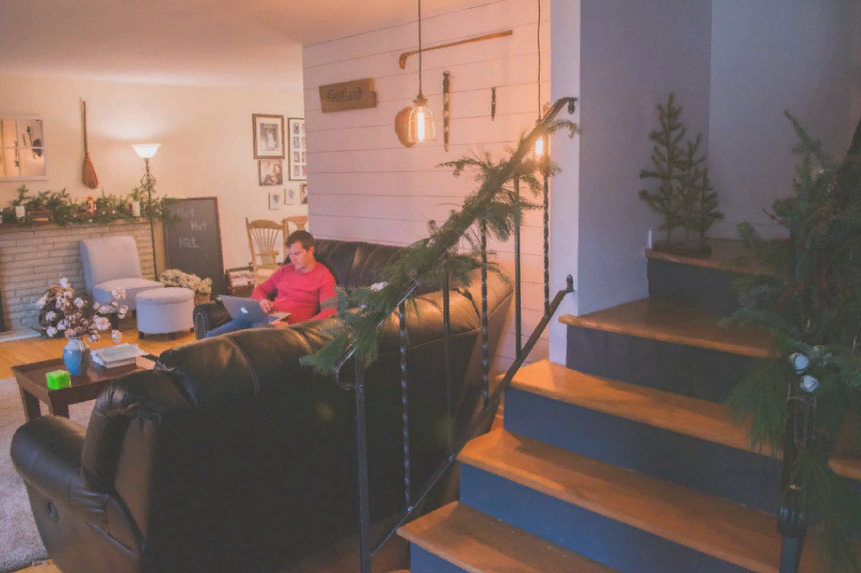 Мужчина мало зарабатывает. Фото: автора Jessica Lewis. pexels.com 