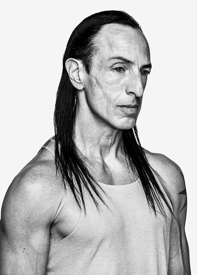 Рик Оуэнс. Уникальный и очень своеобразный персонаж в индустрии моды. 