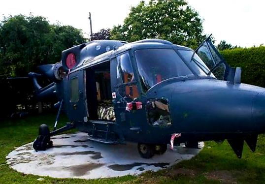 Номер-вертолет в отеле под открыты небом