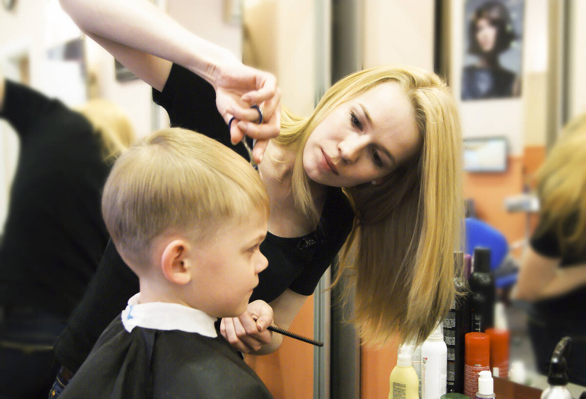 Сколько зарабатывают парикмахеры в 2021 году