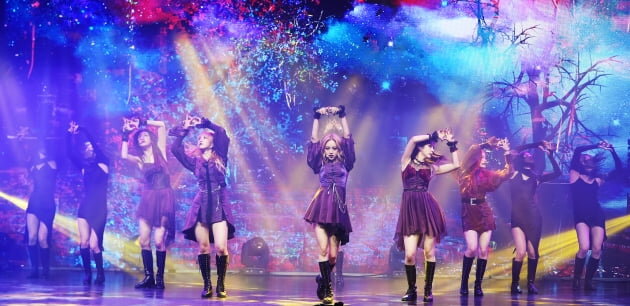 / Фото = ALLARTENTERTAINMENT, HAPPY TRIBE ENTERTAINMENT
