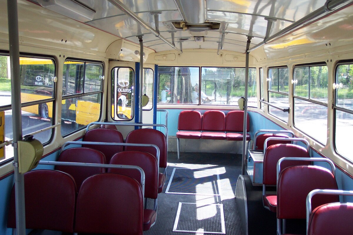 Салон Skoda-9TR. Источник фото: draw.razfill.ru