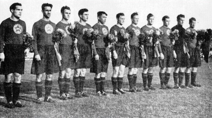 ЦСКА образца 1947 года в турне по Чехословакии / fc-dynamo.ru
