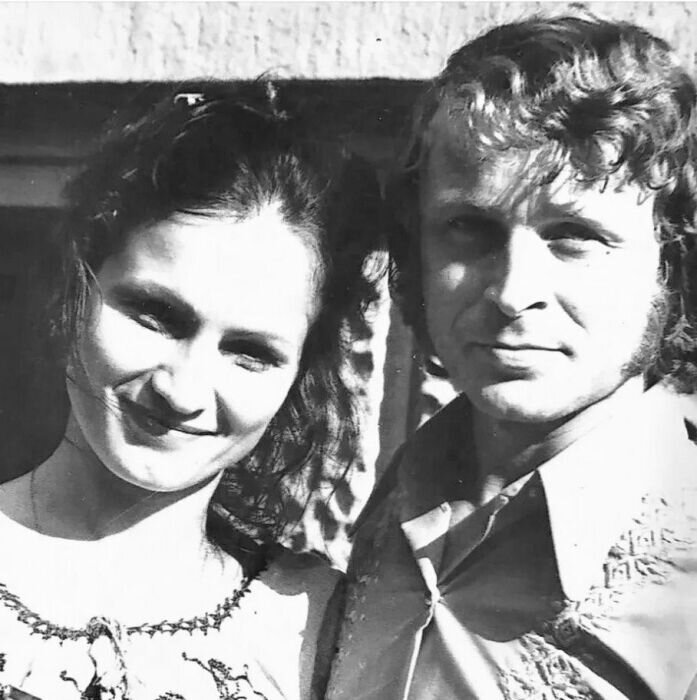 Единственный сын 72-летней Софии Ротару выложил архивное фото