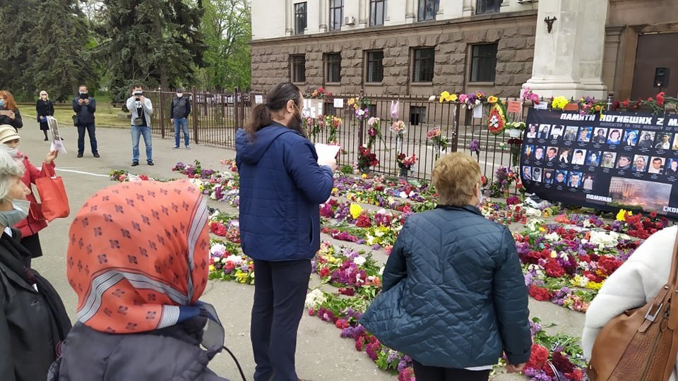 Трагедия в одессе 2 мая 2014 года фото