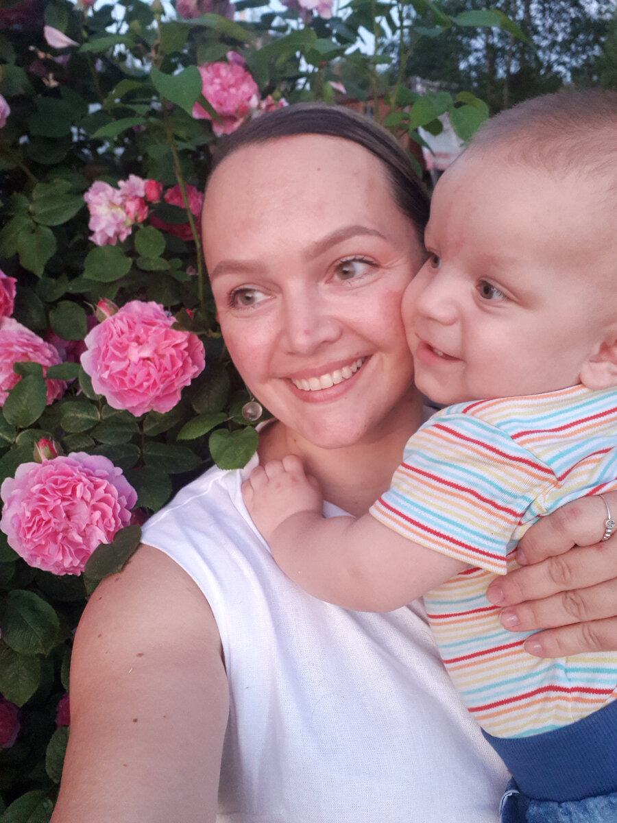 С тремя детьми легче?