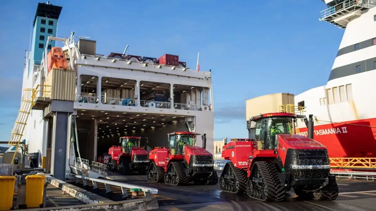 Фото: media.cnhindustrial.com Три трактора Case IH Steiger Quadtrac 500 отправятся в Антарктику