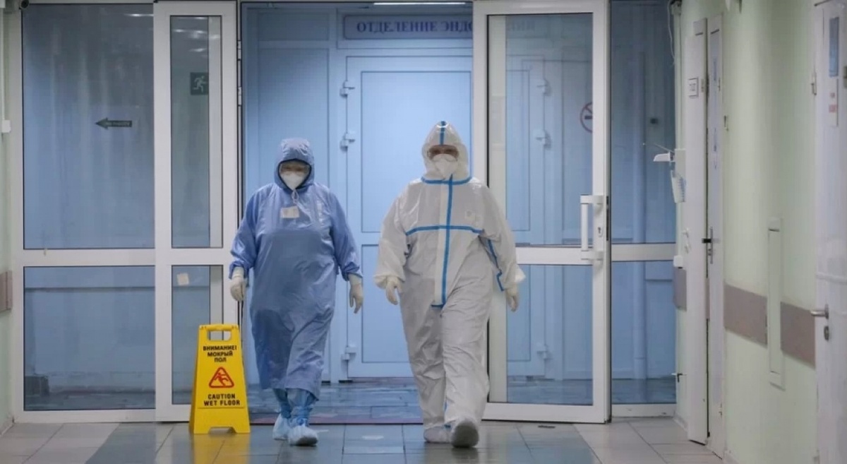    Роспотребнадзор сообщил об обнаружении случаев инфекционного менингита в Московской области у сотрудников Ozon. Рената Белич