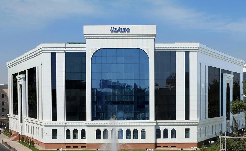 Асака завод. Здание Узавтосаноат. UZAUTO Motors здание. Фото Узавтосаноат в Ташкенте.
