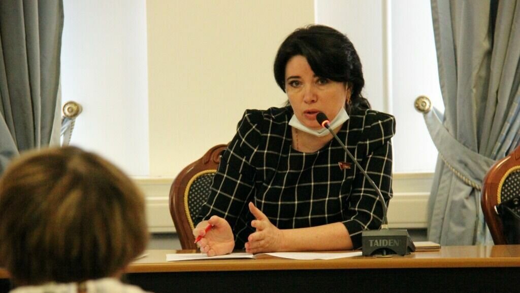     Депутата Гордумы Ростова Наталью Оськину, по данным СМИ, вызвали в полицию после вышедшей передачи на Первом канале.