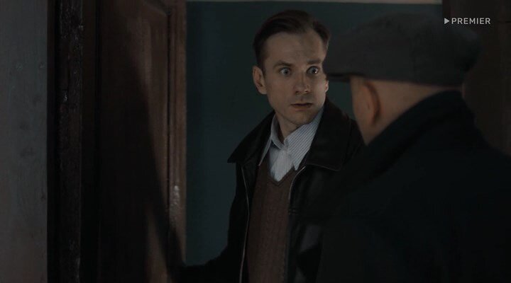 "Дверь мне сделал!"