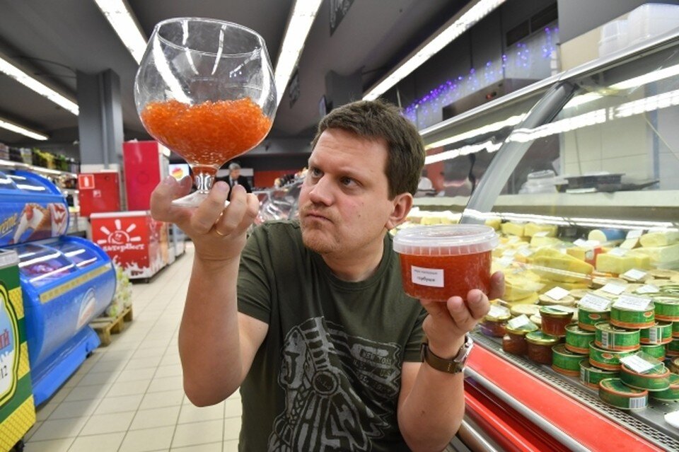     Волгоградцам рассказали, как правильно выбрать красную икру к новогоднему столу Виктор ГУСЕЙНОВ