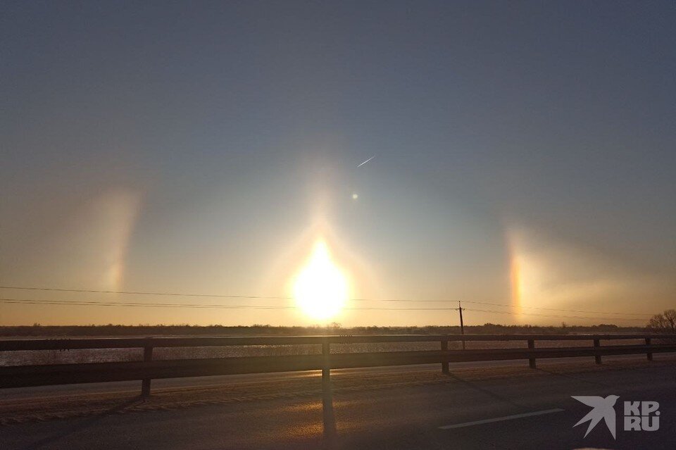     Утром 6 января небо под Рязанью украсило оптическое природное явление гало.