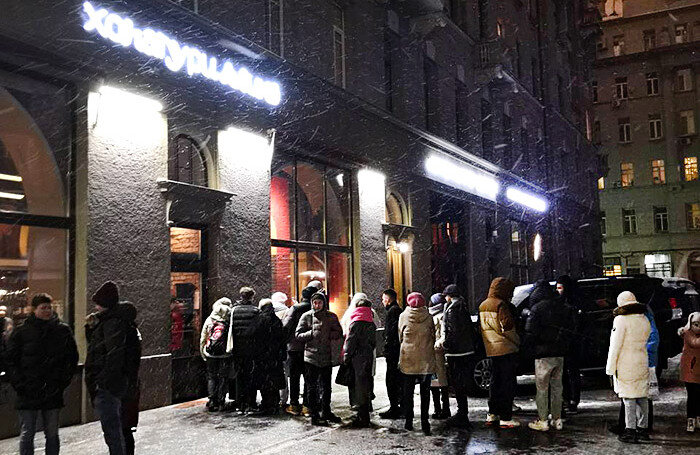    Очередь в ресторан грузинской кухни в центре Москвы.«Песочница Экскурсоводов»/Telegram