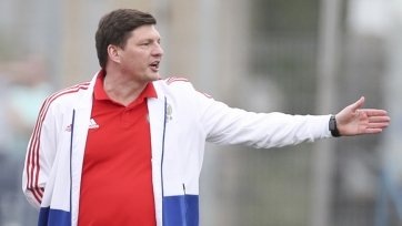 Фото: rfs.ruСначала российские юноши встретились с датским клубом «Академиск Болдклуб», в состав которого входили игроки 2003-2004 г.р., сообщает официальный сайт РФС. Победу россиянам принес гол, который в начале второго тайма забил Степан Обрывков. Отмечается, что на поединке присутствовал главный тренер национальной сборной Станислав Черчесов.
