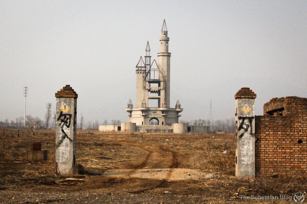 https://m.blog.hu/vi/vigyazo/image/china-abandoned-theme-park-wonderland-30-dr1.jpg