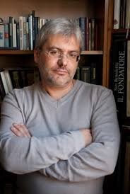 Лауреатом литературной премии Александра Солженицына нынешнего сезона стал известный петербургский литератор Евгений Водолазкин, автор таких произведений как «Лавр», «Авиатор» и нового романа «Брисбен». Церемонию вручения награды проведут 18 апреля в столице, в Доме Русского Зарубежья им. Александра Солженицына.