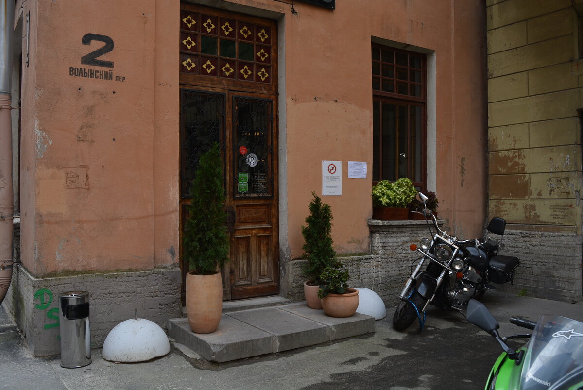 Озеленители круто вписали вазоны в городской ландшафт