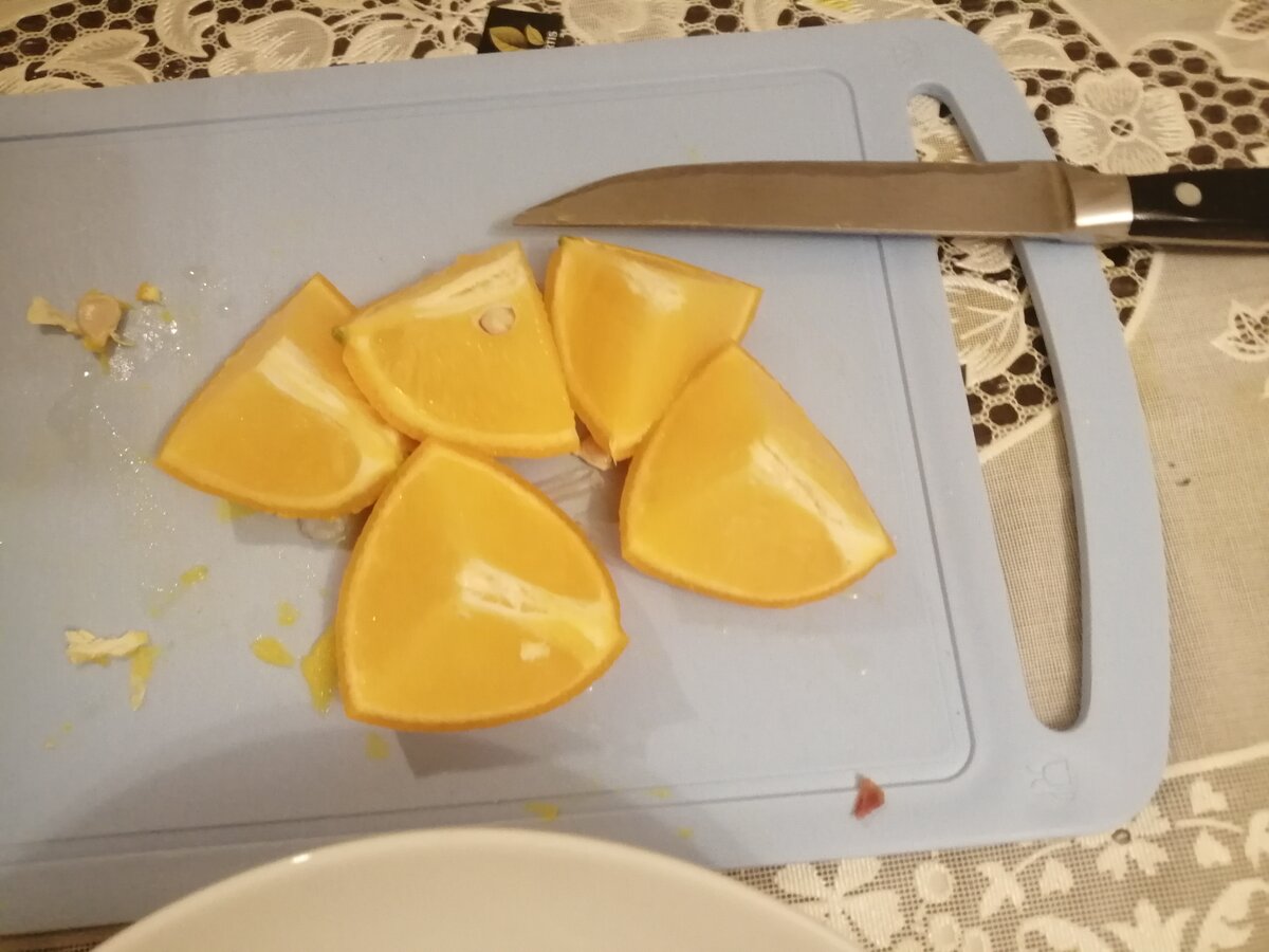 Апельсины. Кусочки средней величины