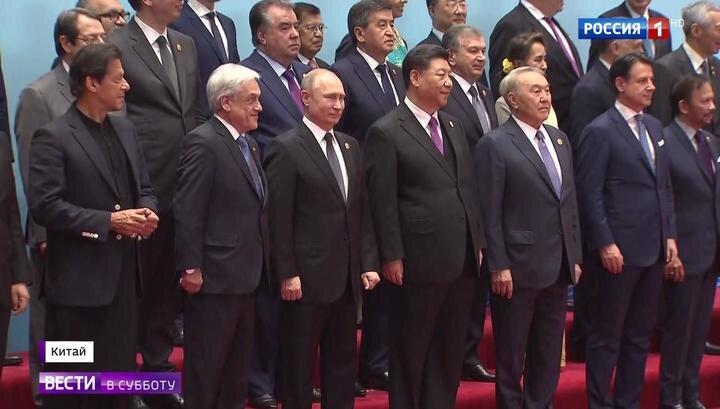 Итоги участия Владимира Путина в форуме "Один пояс – один путь" комментирует востоковед Алексей Маслов.