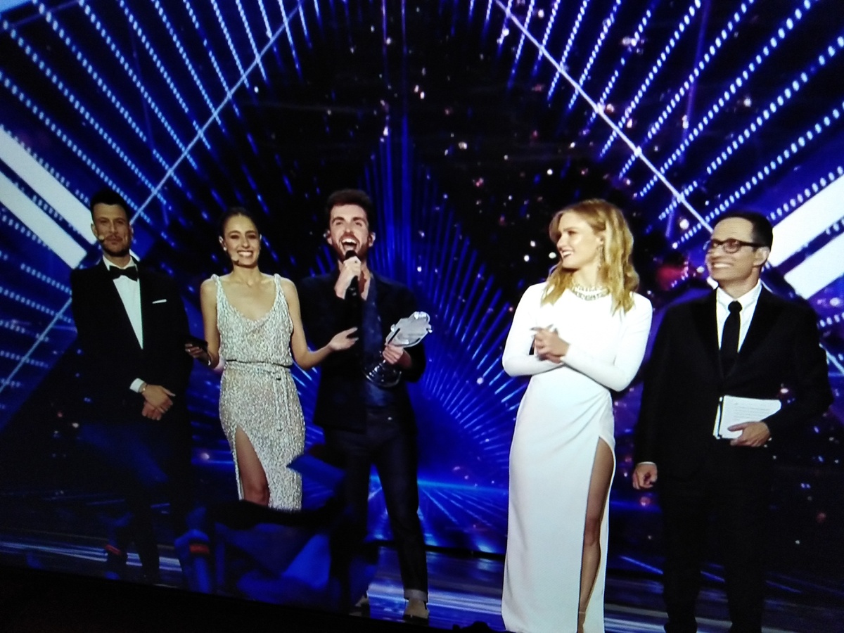 Награждение победителя Евровидения 2 019*фото из личного архива*