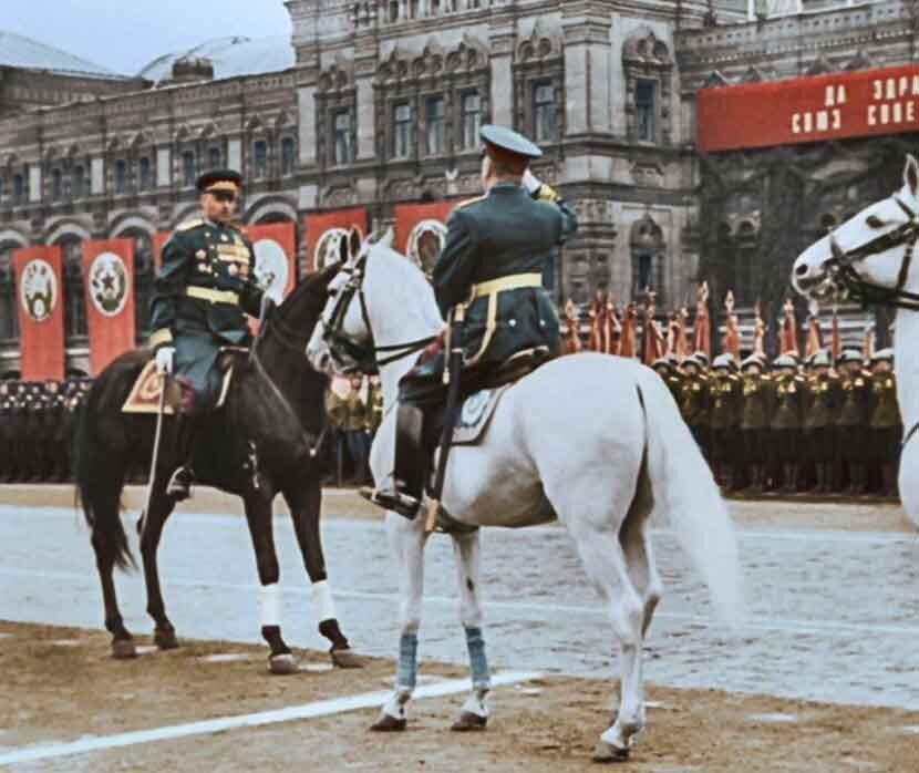 Парад победы 1945 картинки цветные