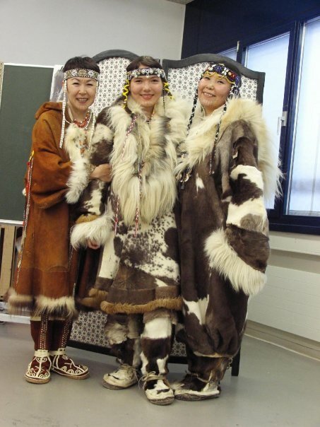 Женский костюм якутов