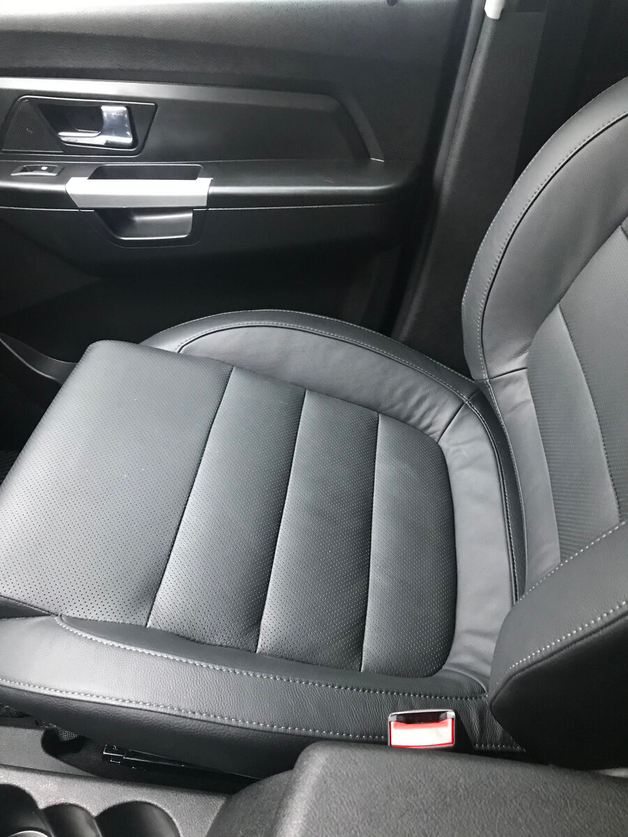 передние пассажирское сидение