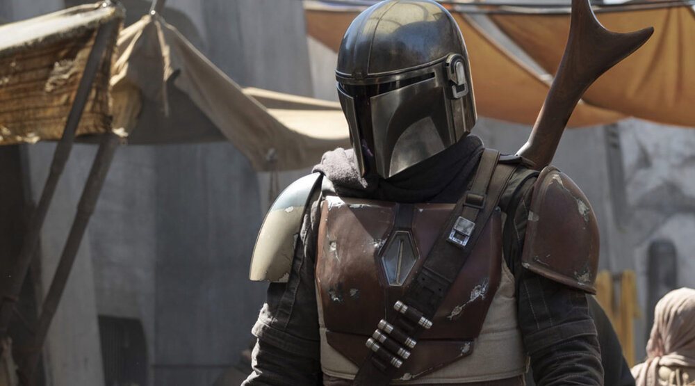 Потяни вправо, чтобы снять шлем ->