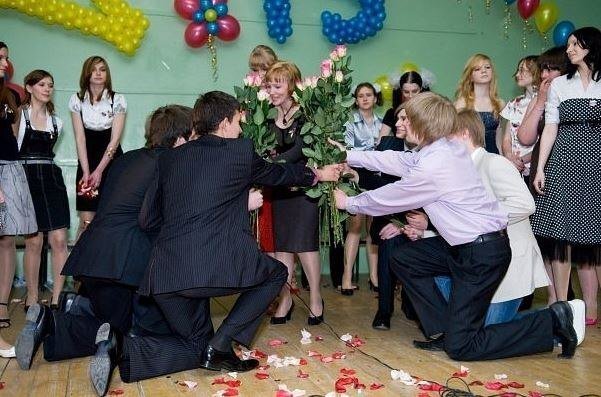 взято из открытого источника https://i09.fotocdn.net/s116/8ac9f985a5242269/public_pin_l/2642275188.jpg