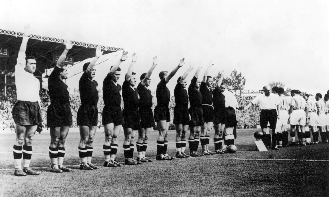 Сборная Италии на чемпионате мира в 1938 году.