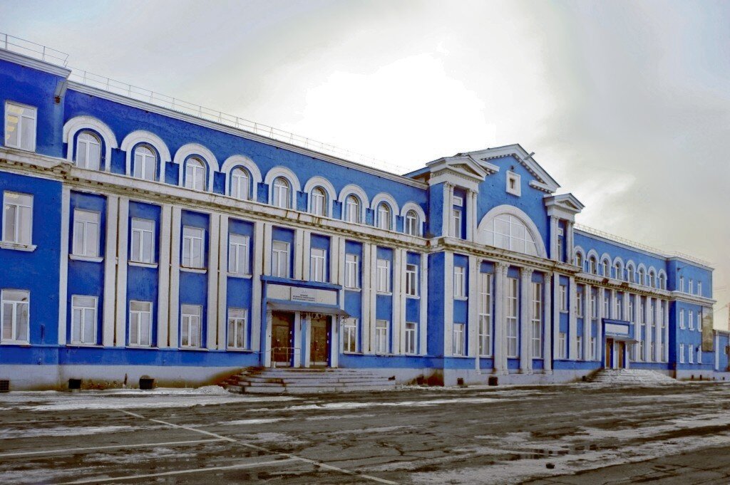Жд норильск. Железнодорожный вокзал Норильска. Норильский ЖД вокзал. ЖД станция Норильск. Норильск ЖД вокзал музей.