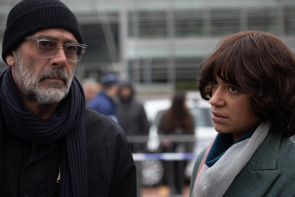 Кадр из фильма "Убийство по открыткам" (2020)