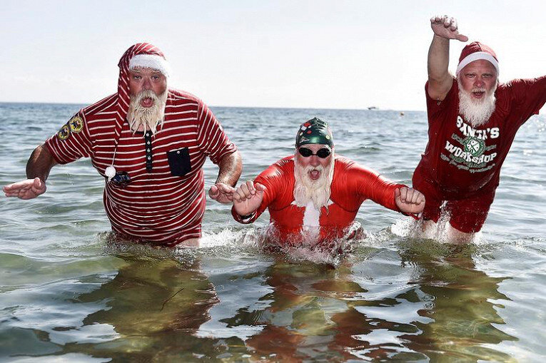 Министр здравоохранения Польши Лукаш Шумовский заявил, что пандемия коронавируса может продлиться еще год. Об этом сообщает RMF FM.  