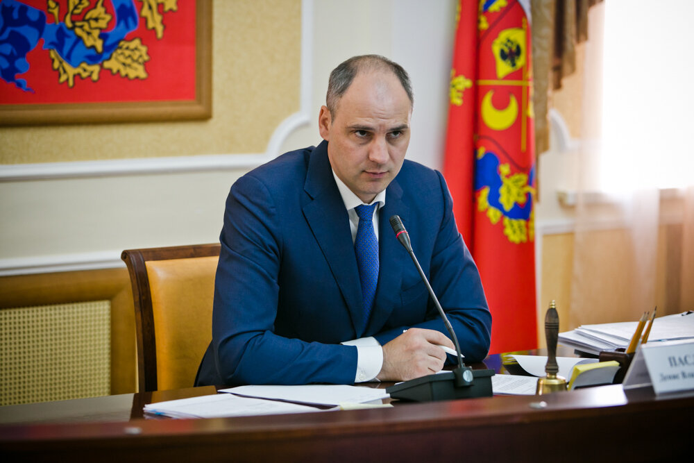 губернатор паслер. денис паслер оренбург. губернатор оренбург паслер. губернатор оренбургской обл. губернатор оренбургской области денис паслер.