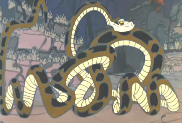 Удав Каа и бандерлоги. Кадр из мультфильма "Маугли". изображение взято  в ести Интернет.