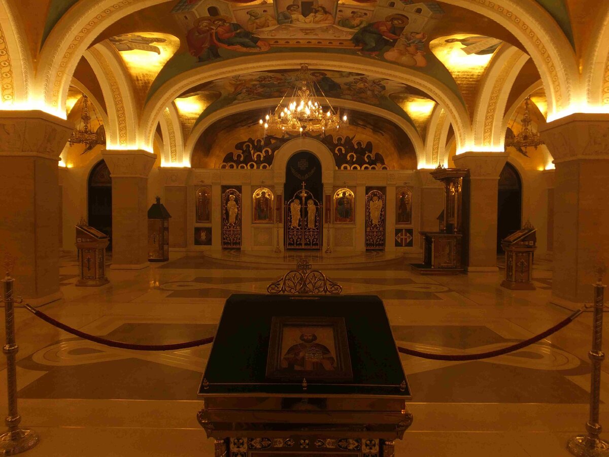 Личное фото - внутри Храма Святого Саввы