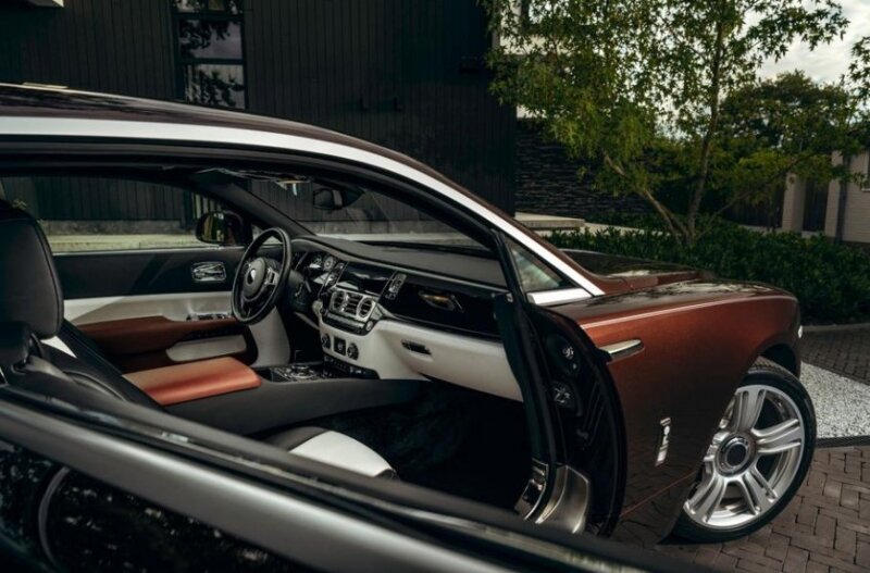 На продажу выставили универсал Rolls-Royce Silver Spectre