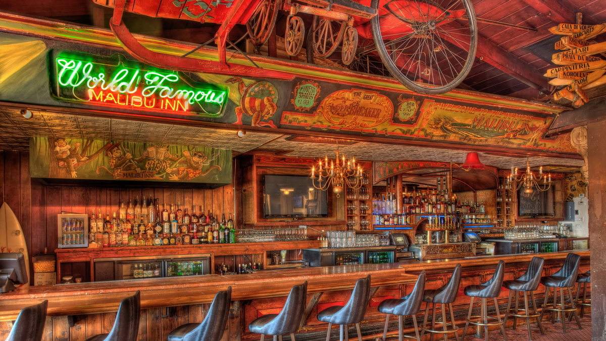 Бар в Американском стиле
