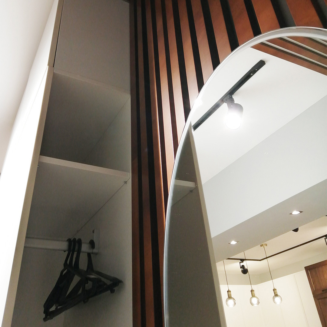 Эко балки в гардеробной от eco-fab.ru