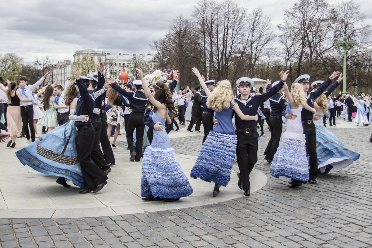 Кронштадт вальс. Кронштадтский вальс двадцать четвёртого года. Кронштадтский вальс двадцать четвёртого года. Кронштадтский вальс 2023. Фестиваль кронштадтский вальс.