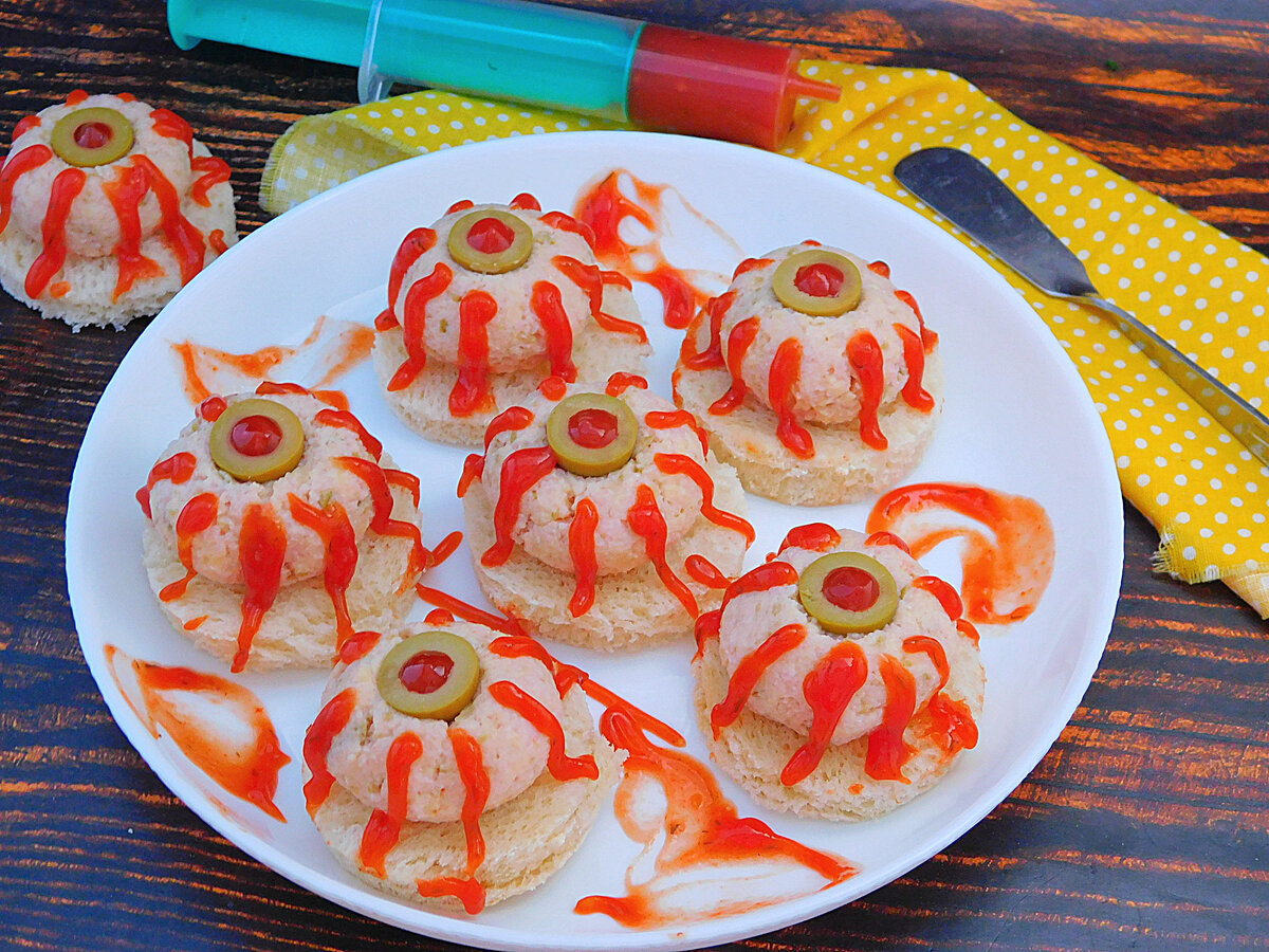 Бутерброды «Глазное яблоко»